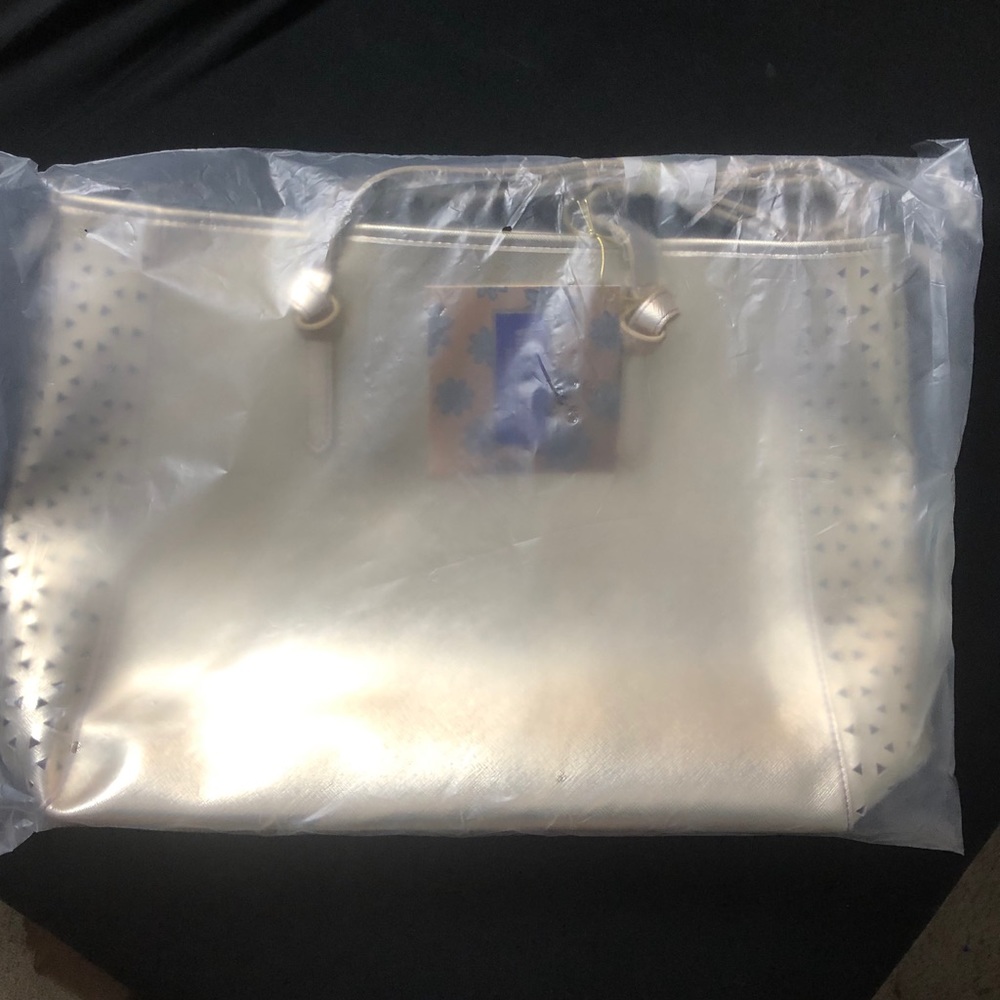 💕New White Diamond Shoulder Bag in Gold💕